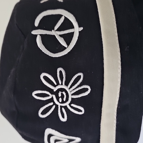 DISNEY Hat with Mickey+ Embroidery, Black - Picture 2 of 7